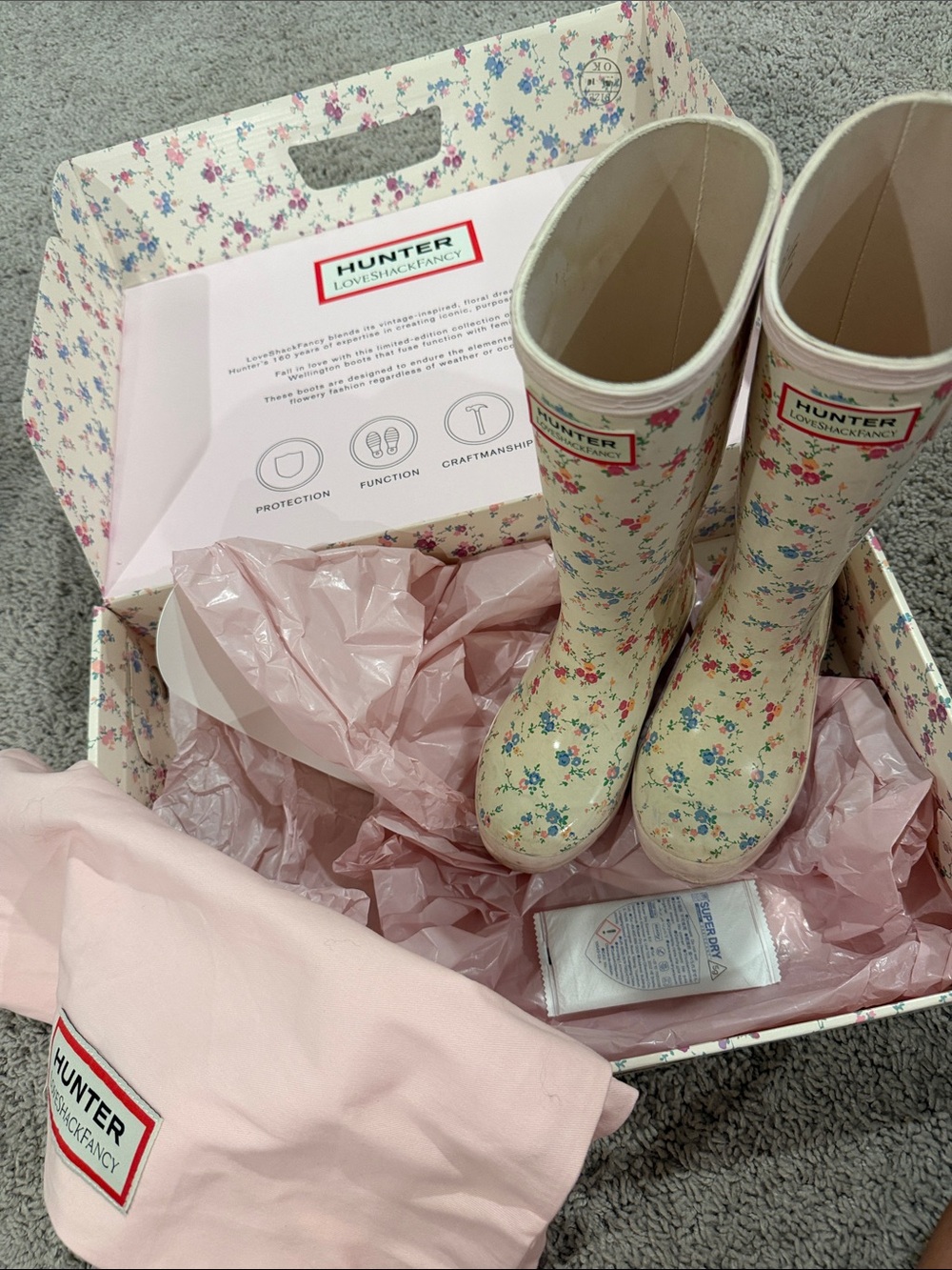 Hunter Kids Cream Floral Rain Boots with Pink, Blue & Green Flowers